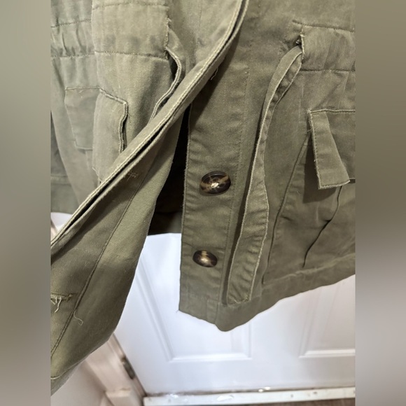 J.Jill utility green jacket button front with pockets size XL soft material - Picture 3 of 7